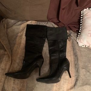 Leather black boots